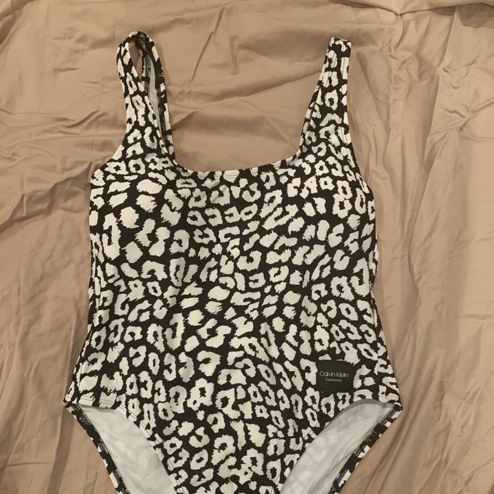 Calvin Klein Leopard U-back Bathing Suit